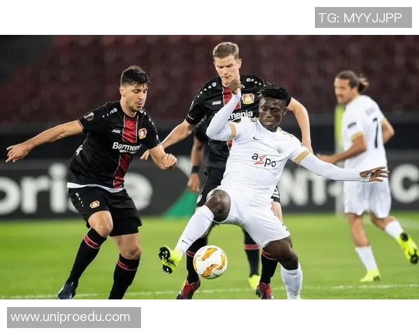 德甲前四关键战！门兴vs云达，谁能胜出夺得宝贵三分？